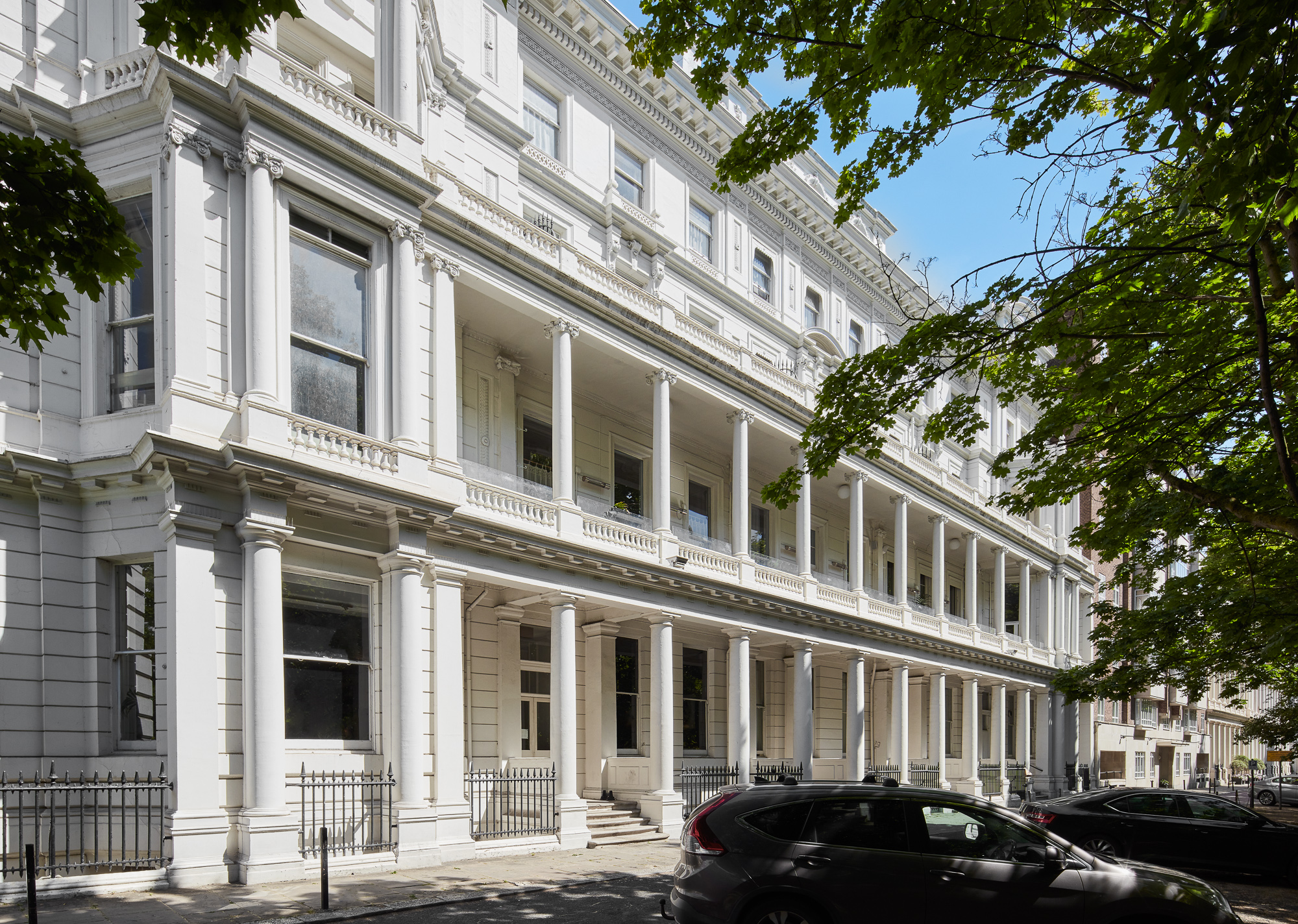 The balconies overlooking Hyde Park